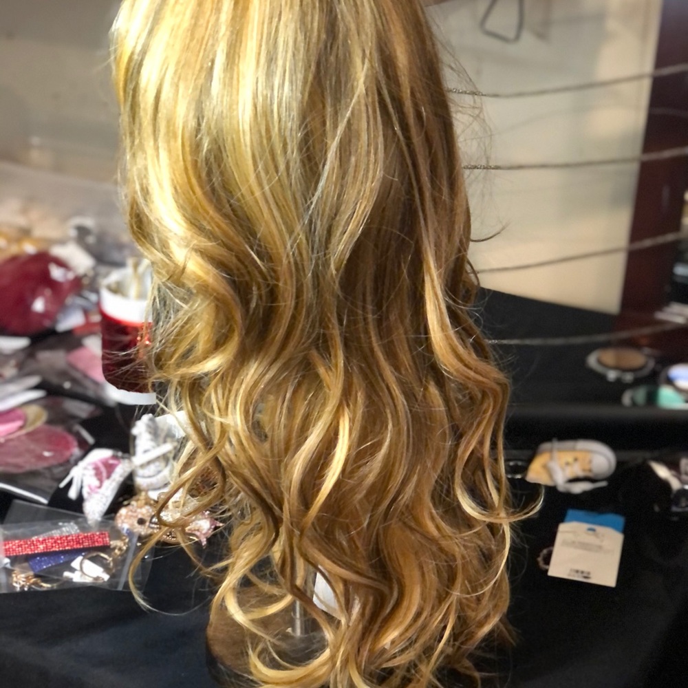 HD wig - Picture 4 of 5